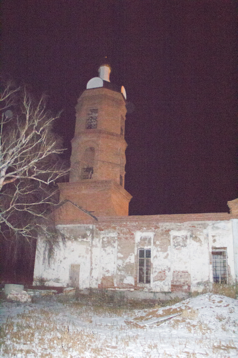 заброшенная Воскресенская православная церковь